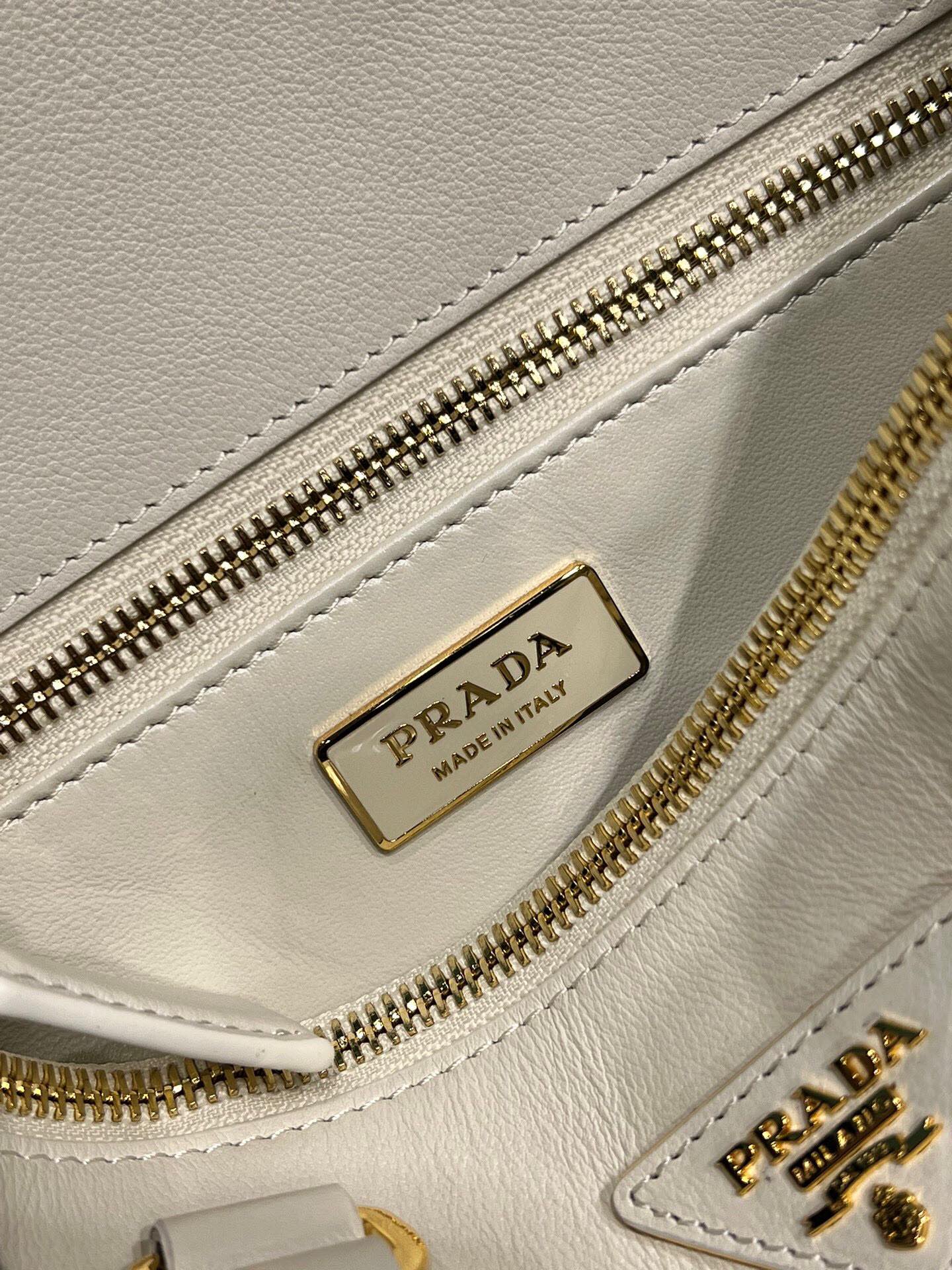 Prada Large Galleria Leather Bag Tote Shoulder Bag White 1BA274